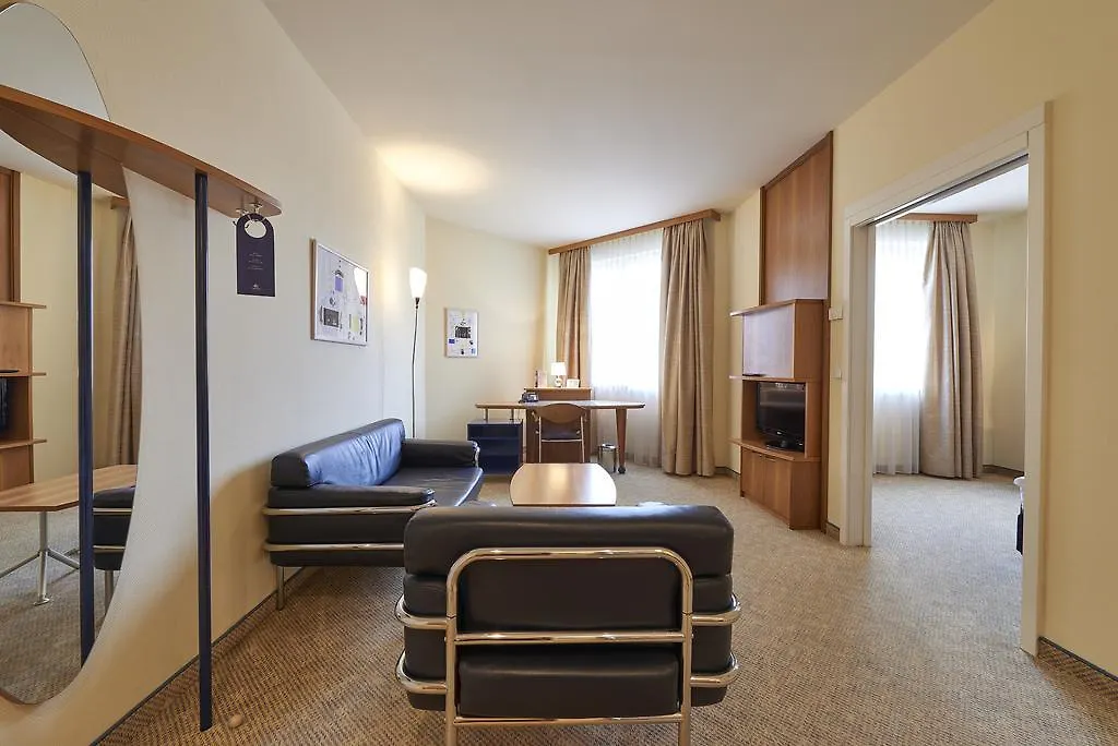 Starlight Suiten Hotel Budapest-1