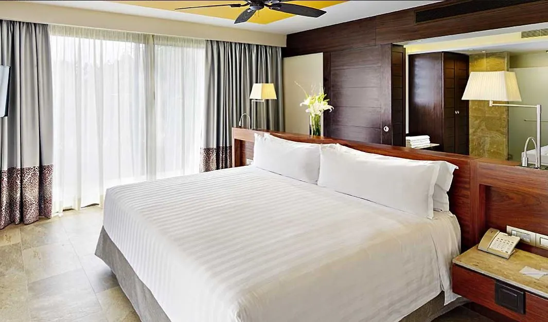 Hotel Barcelo Maya Grand Resort-1