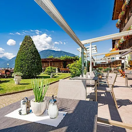Hotel Stefanie-2