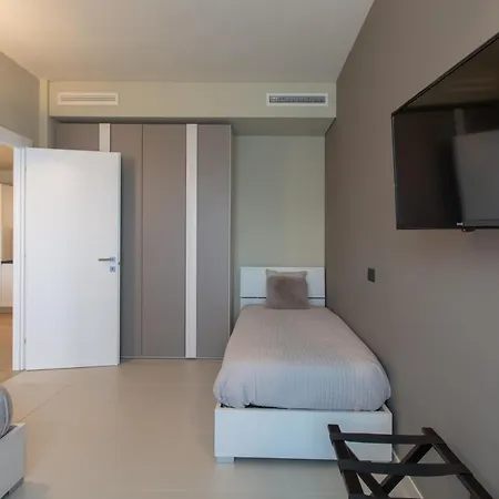Atmosfera Apartments & Suites-2