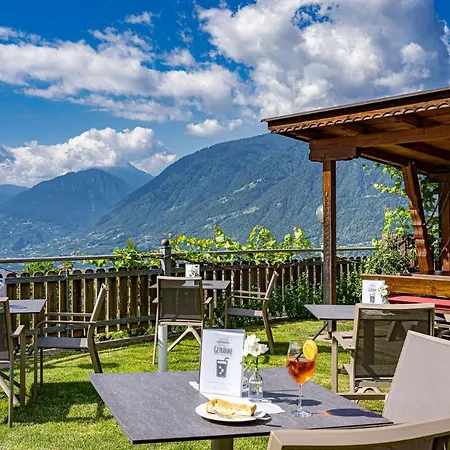 Hotel Stefanie-3