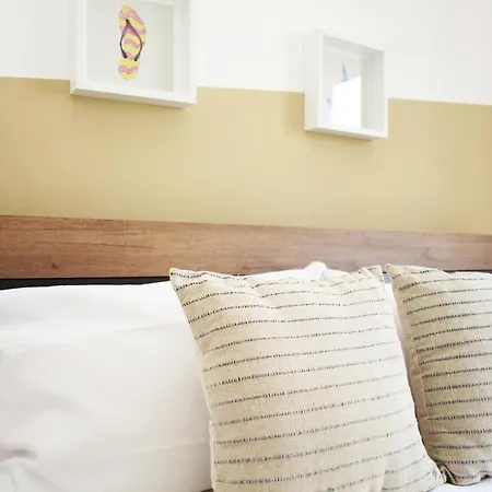 BeachSide Rooms&Suites-3