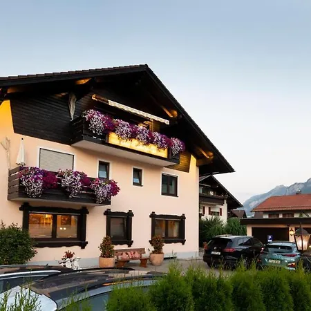Hotel-Garni Bergidyll-2