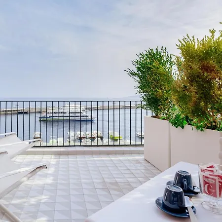 Capri Marina Suite-2