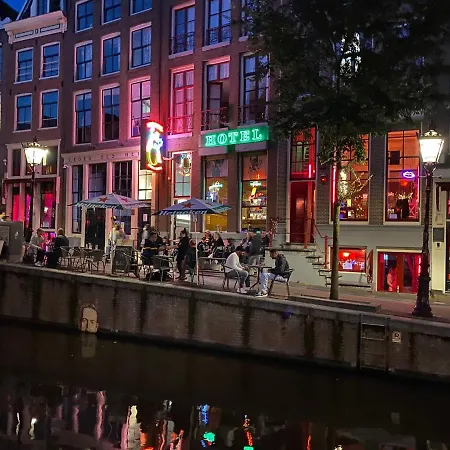 Hotel & Bar Royal Taste Amsterdam-3