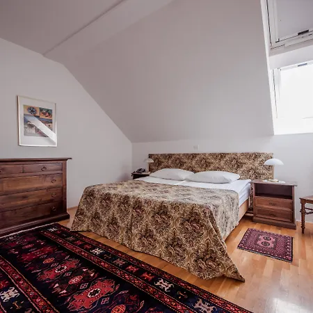 Hotel Triglav-3