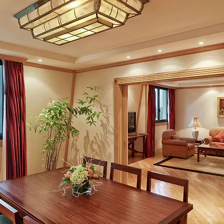 Hilton Hanoi Opera-2
