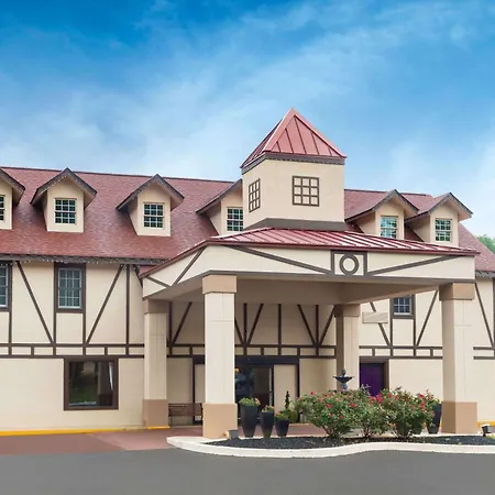 Baymont By Wyndham Helen-3