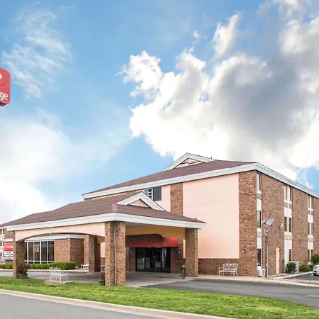 Econo Lodge Marion-3