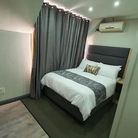 Luxe On Ridge Boutique Hotel-2