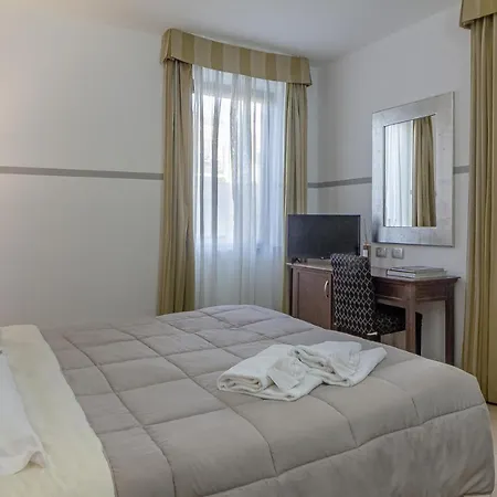 Hotel Vittorio Emanuele-2