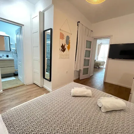 Apartment 42 - City Center-3
