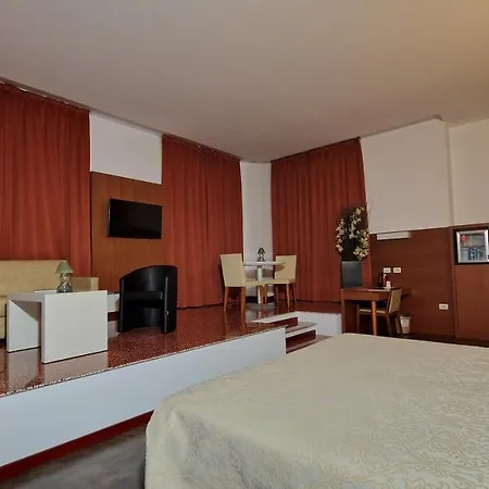 Bella Italia Palace Hotel-2