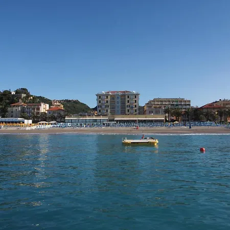 Lido Resort-3