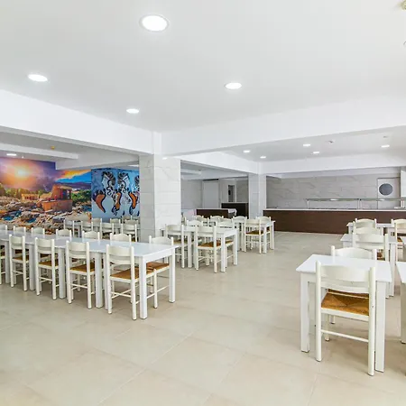 Triton Hotel-3
