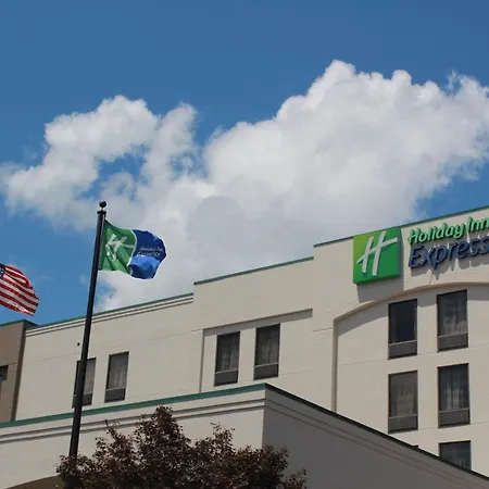 Holiday Inn Express Atlanta W-2