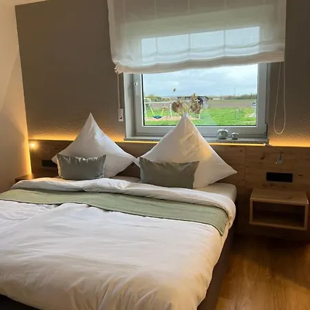 Vorgebirgsblick Ruhige Gästezimmer mit Self-Check-in-3