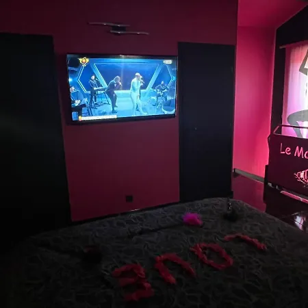 Love Room du Moulin Rose-2