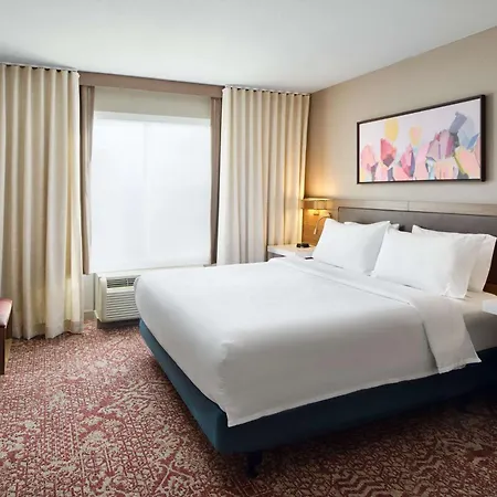 Hilton Garden Inn Schaumburg-3