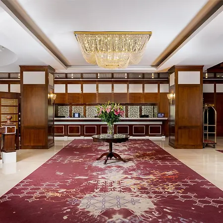 Hotel International-3