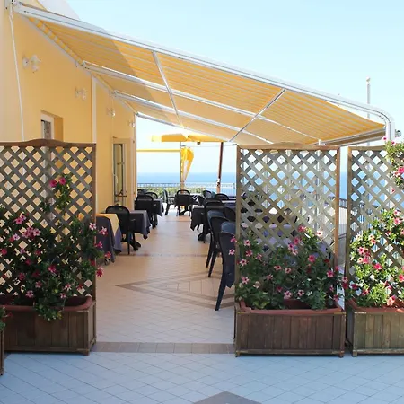 Hotel Villaggio Dei Pescatori-3