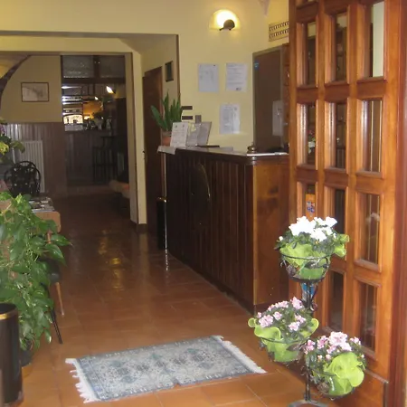 Hotel San Rufino-3