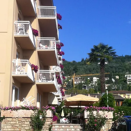 Hotel Romeo-2