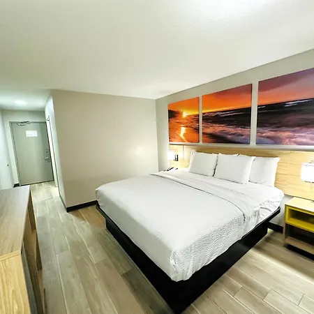 Days Inn By Wyndham Holland-3