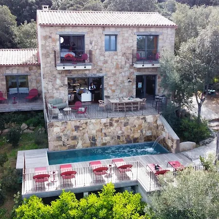 U Castellu Chambres d'hôtes&Location villa et appartements vue mer-2