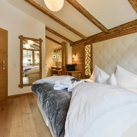 Oberlechtaler Hof Boutique Hotel-2