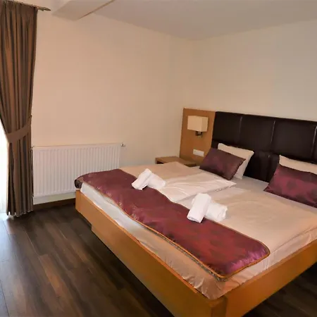 Hotel Flair-3