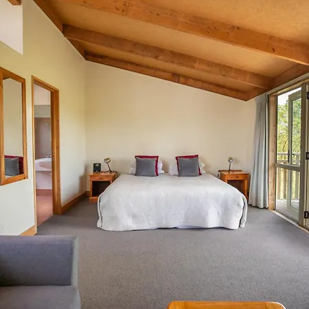 Margrain Vineyard Villas-3