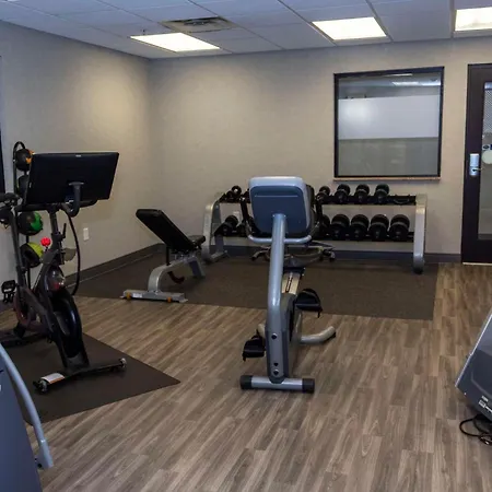 Hampton Inn & Suites Riverton-2