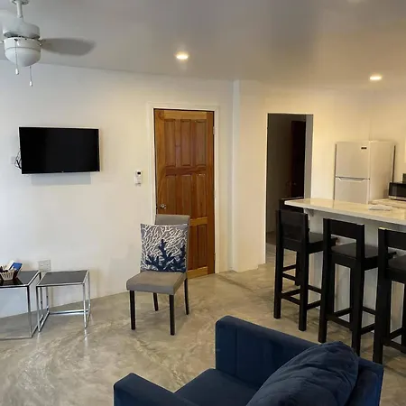 Flip Flop Inn Suites Unit 1-2