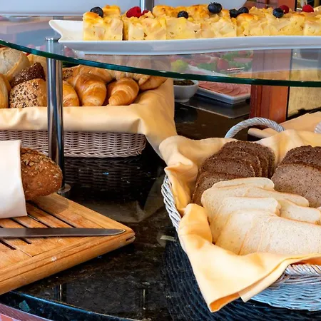 Plaza Premium Parkhotel Norderstedt-3