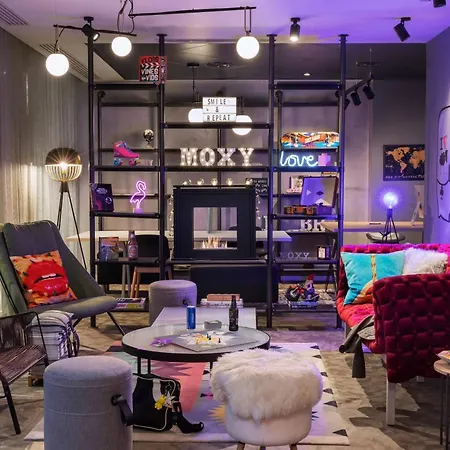 Moxy Bucharest Old Town-2