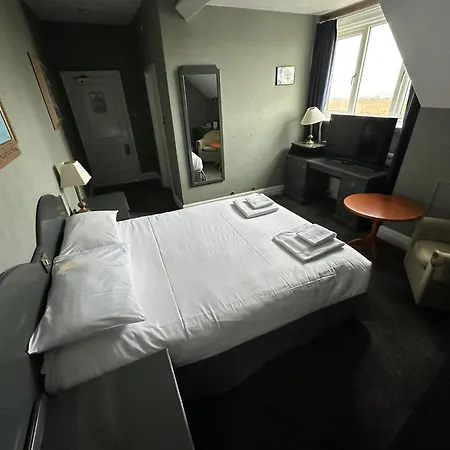 Clarkes Hotel Barrow In Furness-3