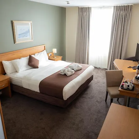 Future Inn Cardiff Bay-3