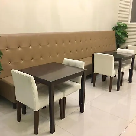Manhattan Suites Inn-3
