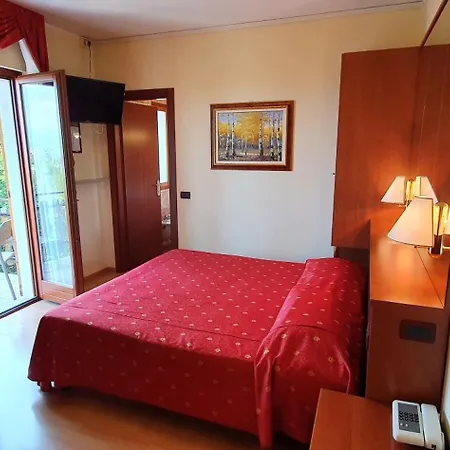 Hotel Diana-3