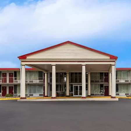 Red Roof Inn & Suites Cave City-2
