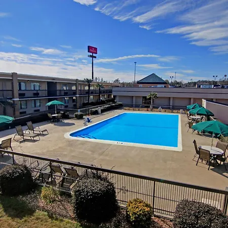 Ramada By Wyndham Macon-3