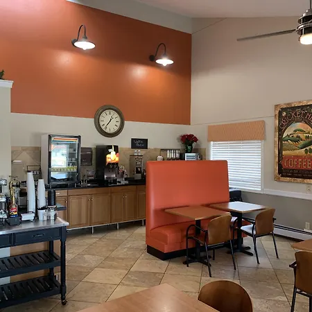 Nichols Inn & Suites-2