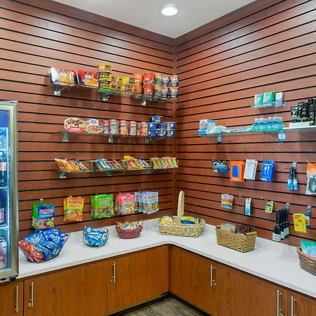 Best Western Plus Park Place Inn & Suites-2