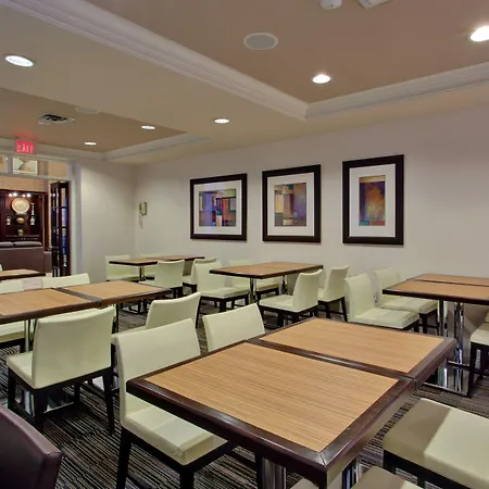 Holiday Inn Express Whitby Oshawa By Ihg-2