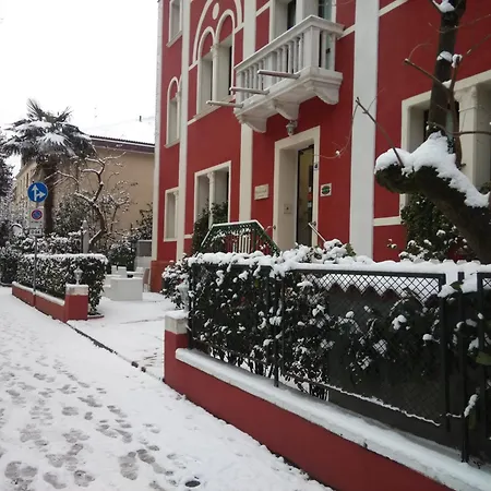 Hotel Villa Pannonia-3