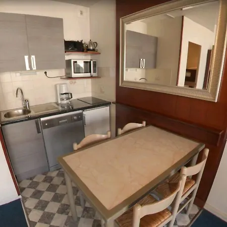 Appart-Hôtel Le Trianon-2