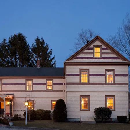 1802 House Bed & Breakfast-3