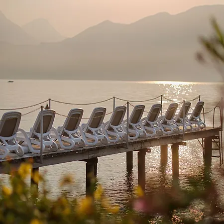 Hotel Orione - Lake Front Hotel-3