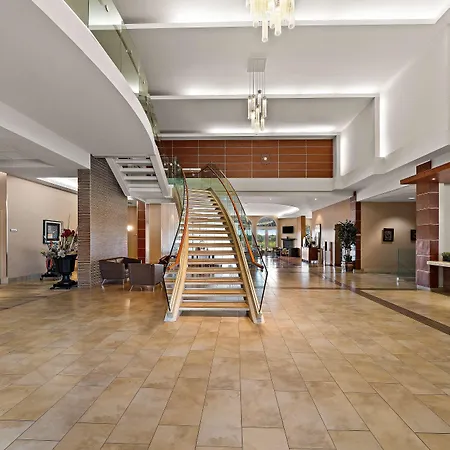 Best Western Plus Orangeville Inn & Suites-2